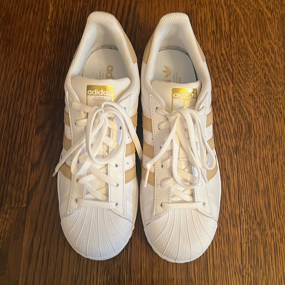 Nwt adidas Superstar. adidas Men's Superstar